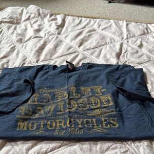 Harley-Davidson Navy Graphic Tee with Gold Lettering